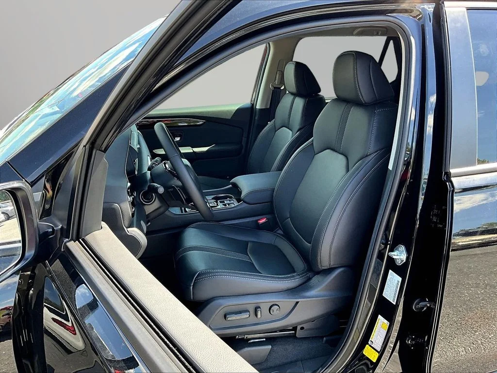 New 2026 Crystal Black Pearl Honda AWD EX-L image 23