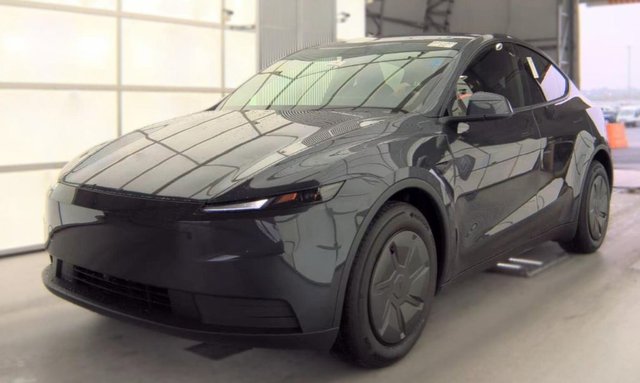 2026 Tesla Model Y Standard Range
