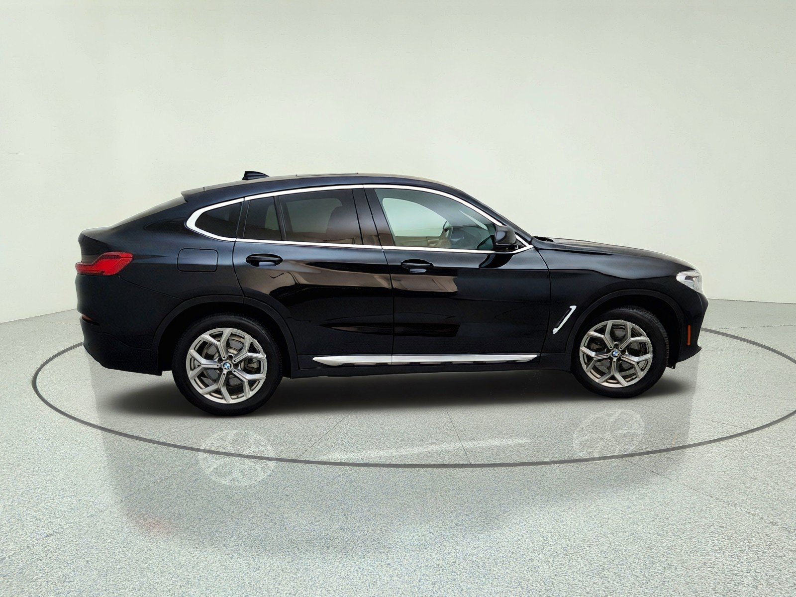 Used 2020 Jet Black BMW xDrive30i image 5