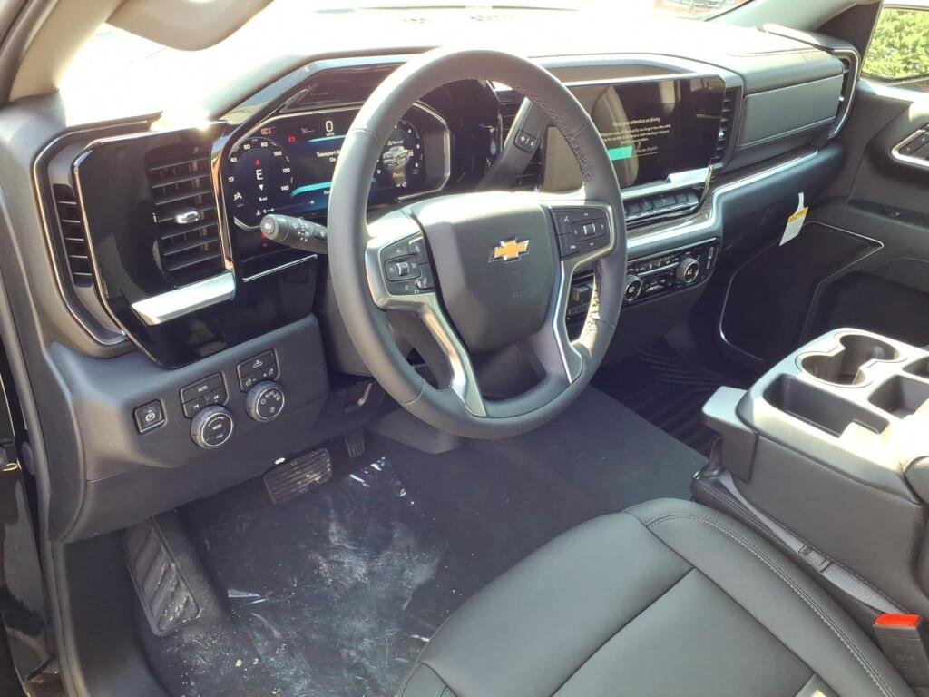 2026 Chevrolet Silverado 1500 LT - Photo 8