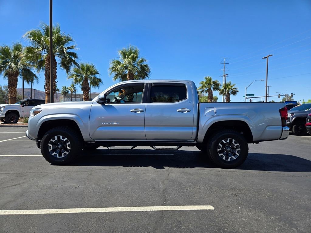 2022 Toyota Tacoma SR5 - Photo 3