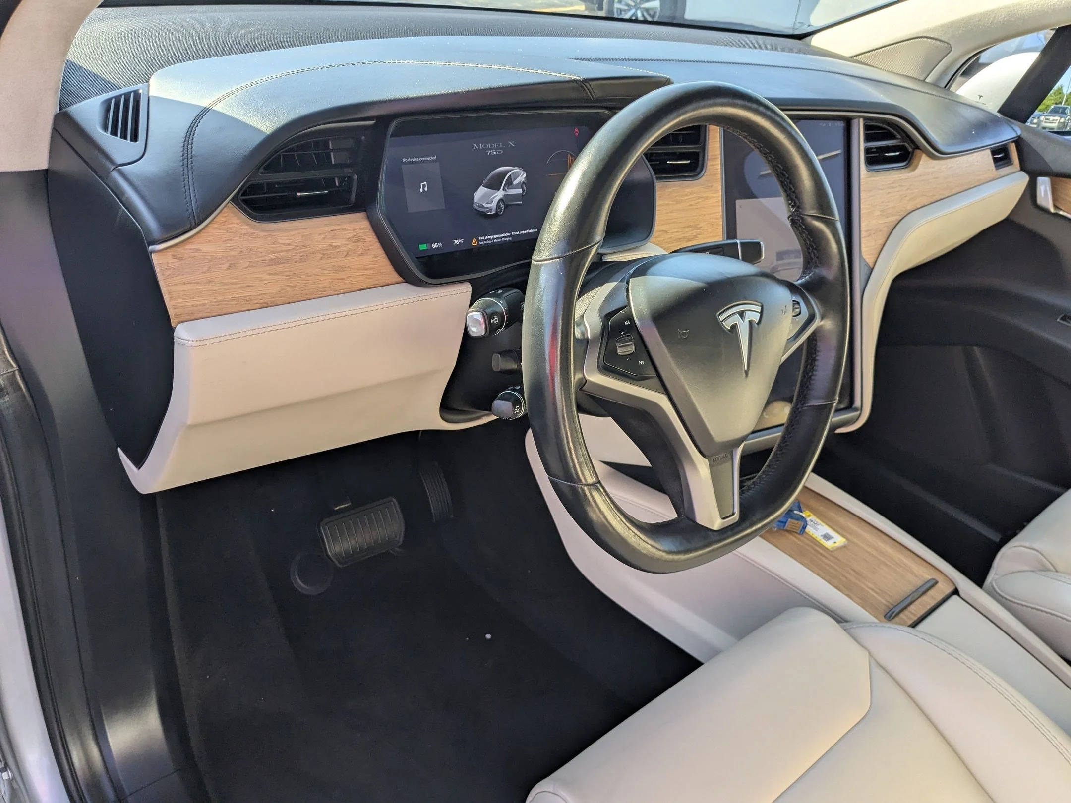 Used 2018 Silver Tesla 75D image 11