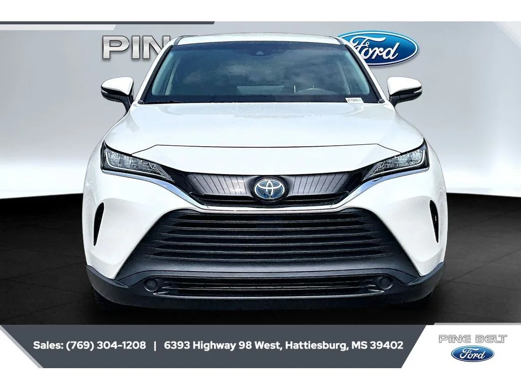 Used 2021 Blizzard Pearl Toyota LE image 3