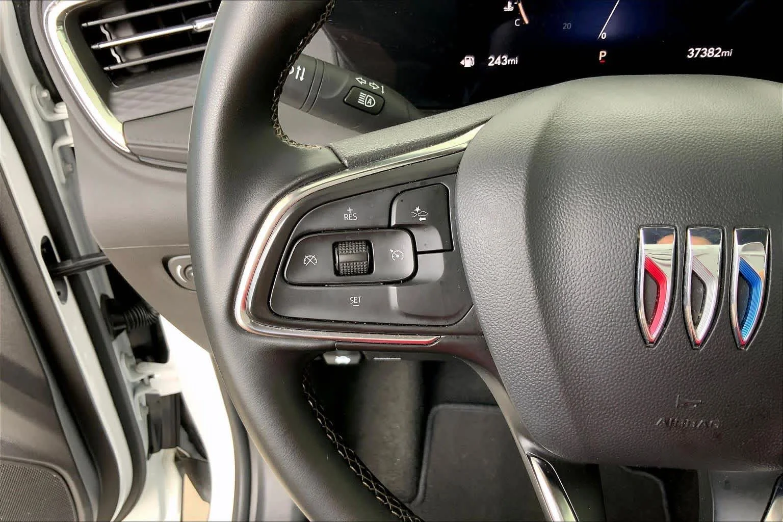 2025 Buick Encore GX Preferred - Photo 24