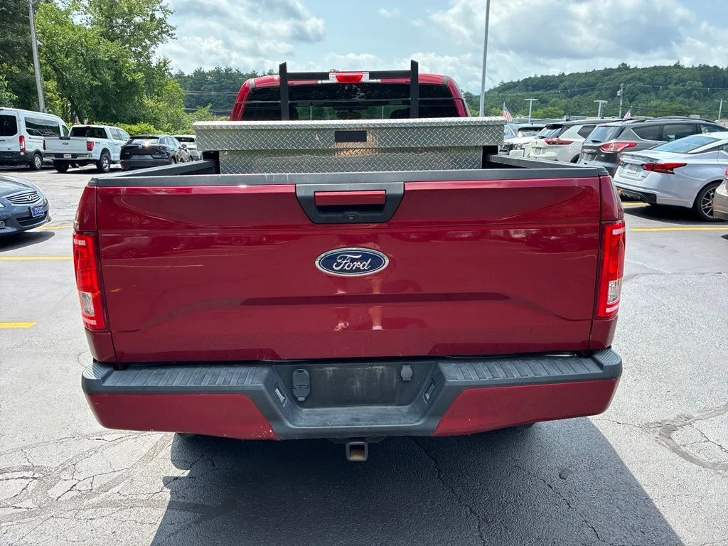 Used 2016 Red Ford XLT image 6