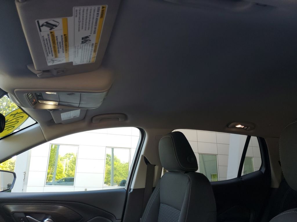 Used 2024 Silver GMC SLE image 16