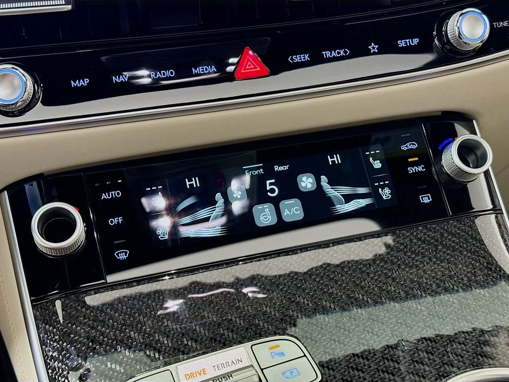 2026 GENESIS GV70 Sport Prestige - Photo 16