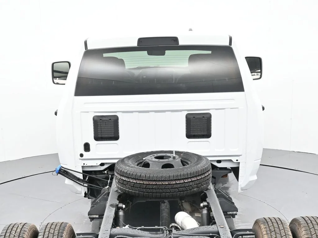 2026 RAM 3500 Chassis Tradesman - Photo 25