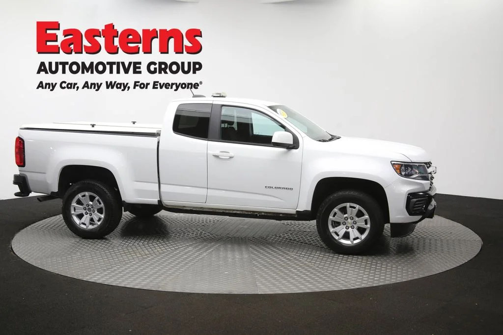 Used 2022 White Chevrolet LT image 46