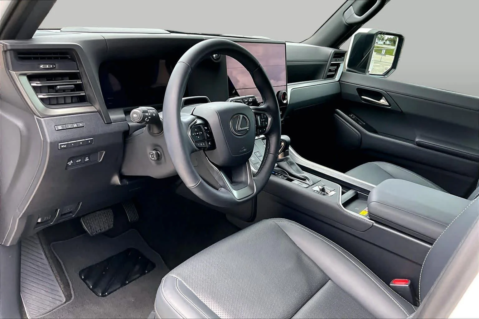 Used 2025 Eminent White Pearl Lexus Premium image 18