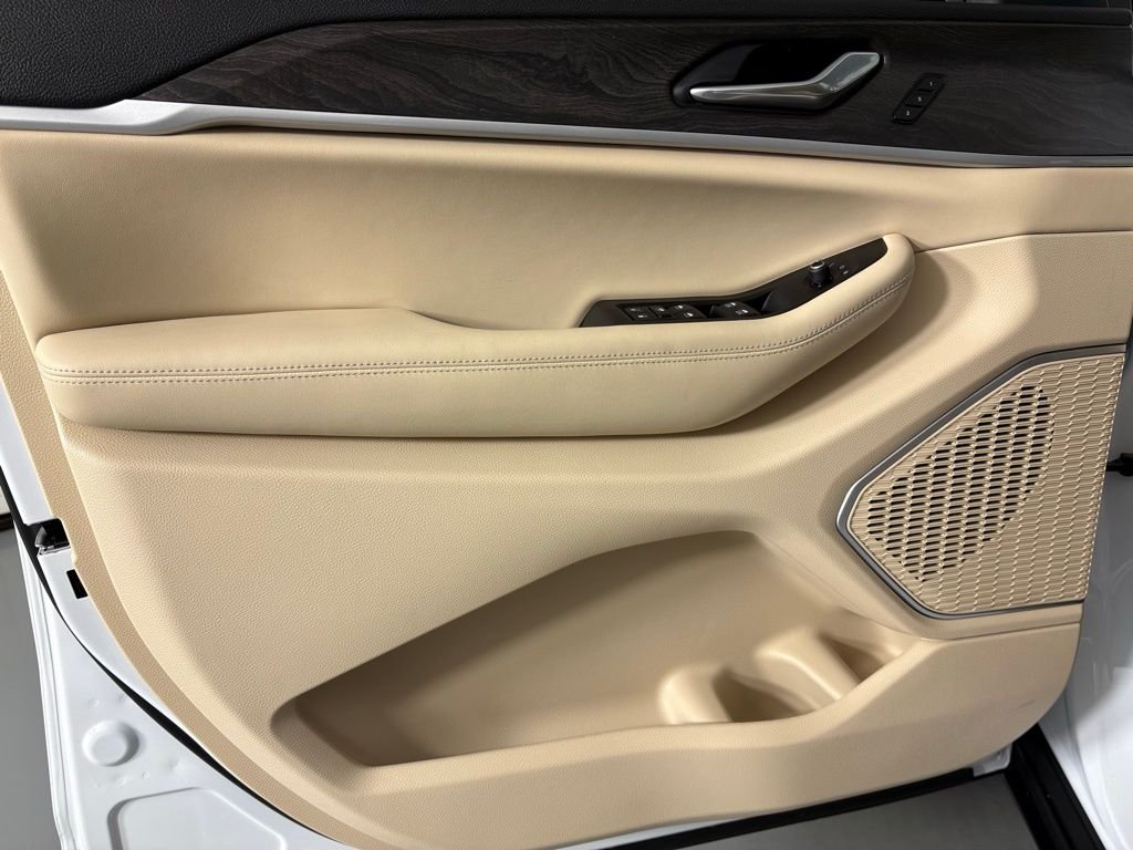 2025 Jeep Grand Cherokee L Limited - Photo 15