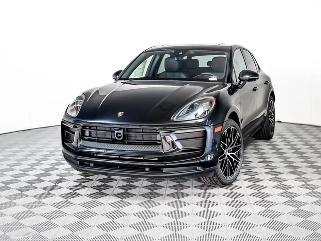 2026 Porsche Macan 