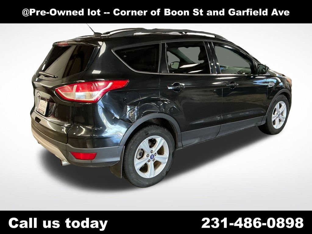 Used 2013 Black Ford SE image 5