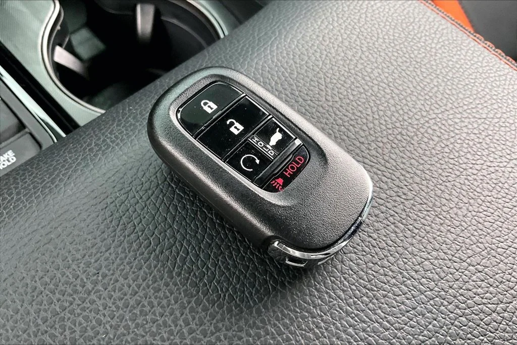 Used 2026 Gray Honda TrailSport image 33