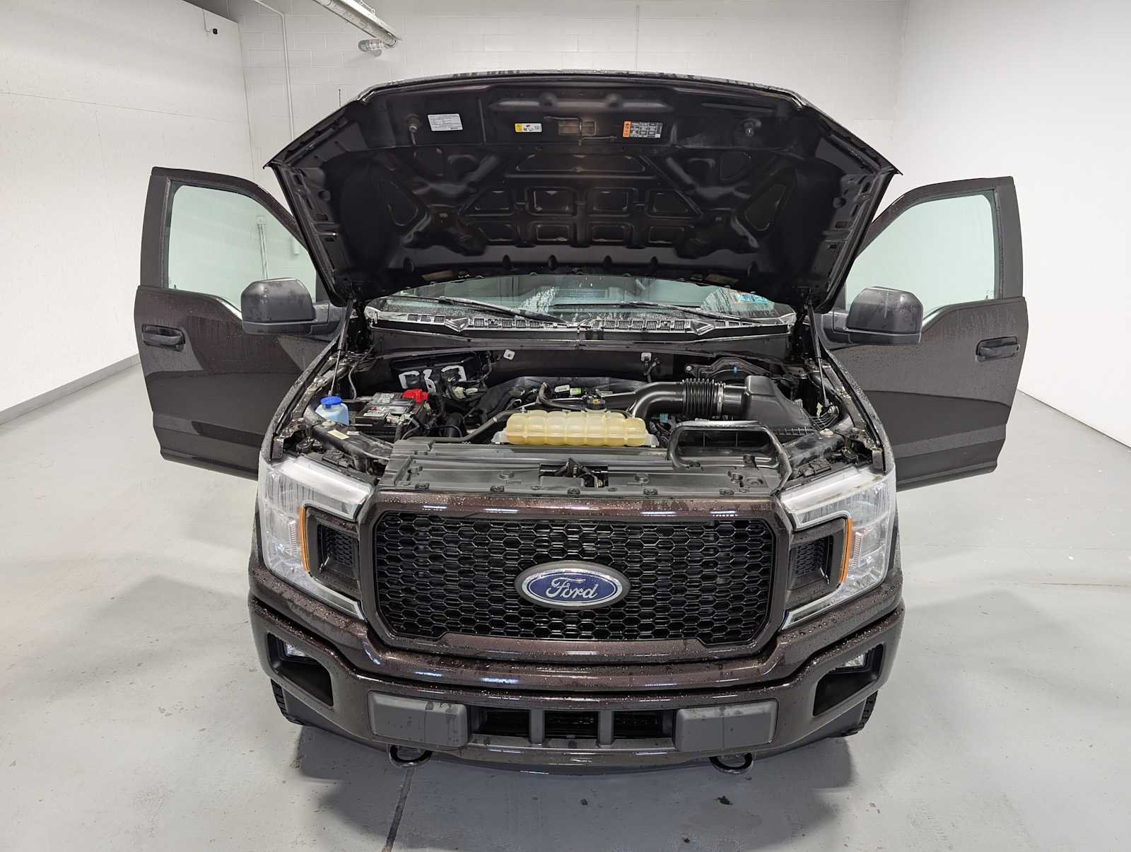 Used 2020 Magma Red Ford XL image 13