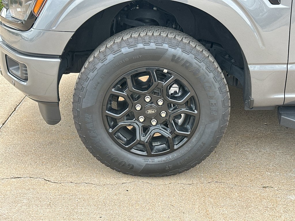 Used 2025 Carbonized Gray Metallic Ford XLT image 7