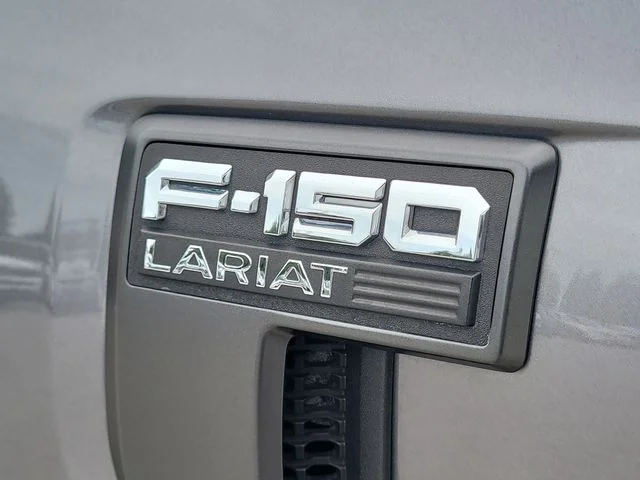 Used 2022 Gray Ford Lariat image 9