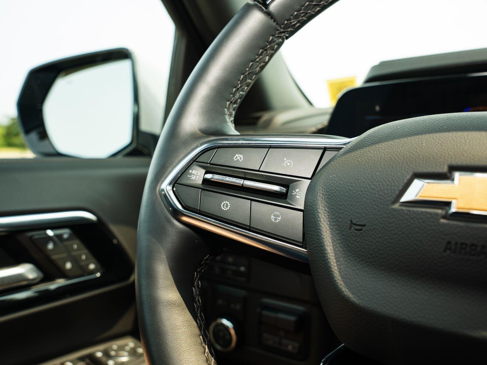 Used 2025 Sterling Gray Metallic Chevrolet High Country image 40
