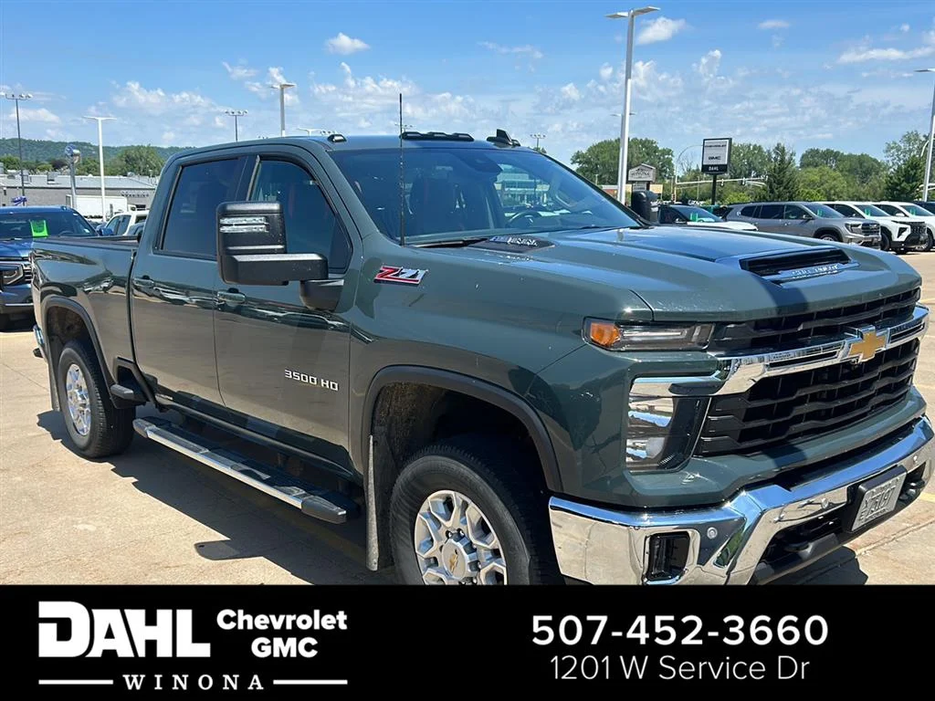 2025 Chevrolet Silverado HD LT 4WD Crew Cab Standard Box SRW's photo