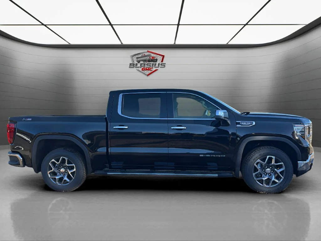 2026 GMC Sierra 1500 SLT - Photo 6