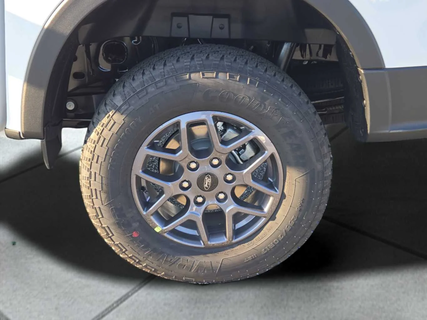 New 2026 Oxford White Ford XLT image 12