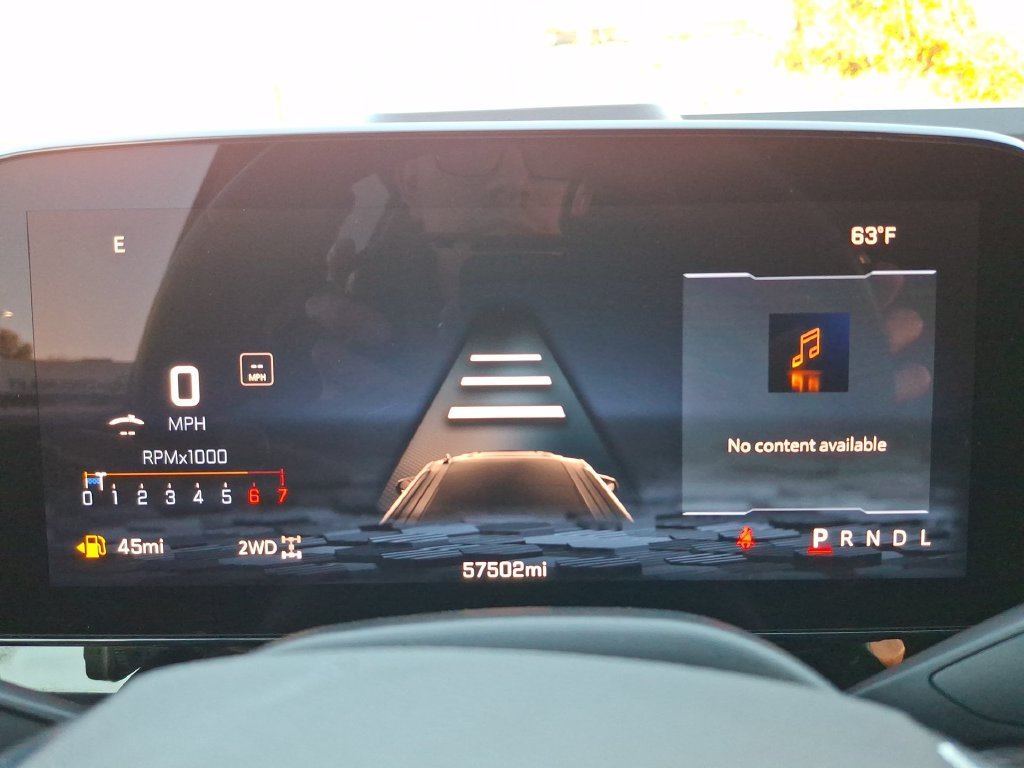 2025 Chevrolet Suburban LT - Photo 10