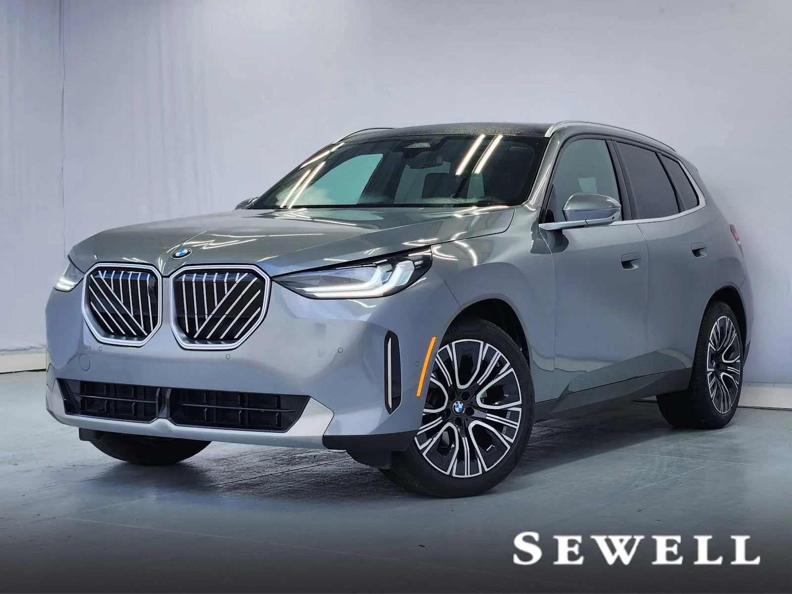 2025 BMW X3 30 XDRIVE's photo