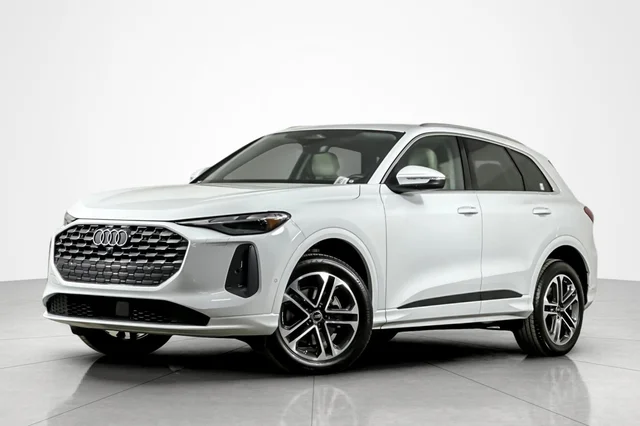 2025 Audi Q5 Premium 2.0 TFSI quattro