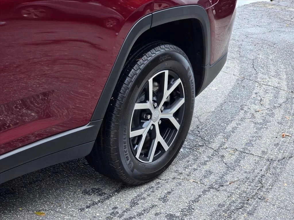 Used 2025 Red Jeep Limited image 18