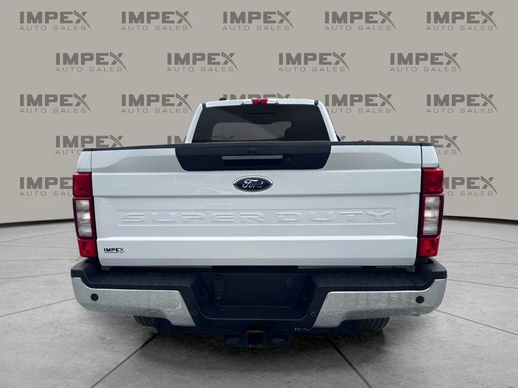 Used 2020 White Ford Lariat image 4