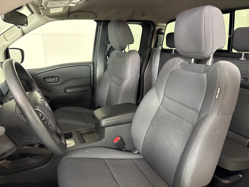 Used 2025 White Nissan S image 23
