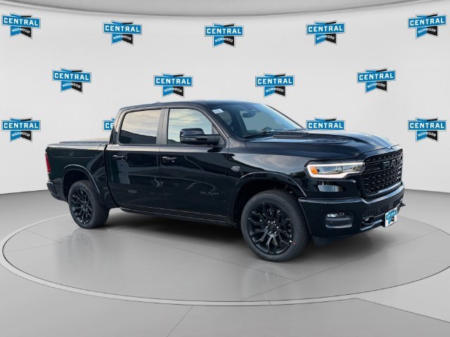 New 2027 Diamond Black Crystal Pearl-Coat Exterior Paint Ram Limited image 7