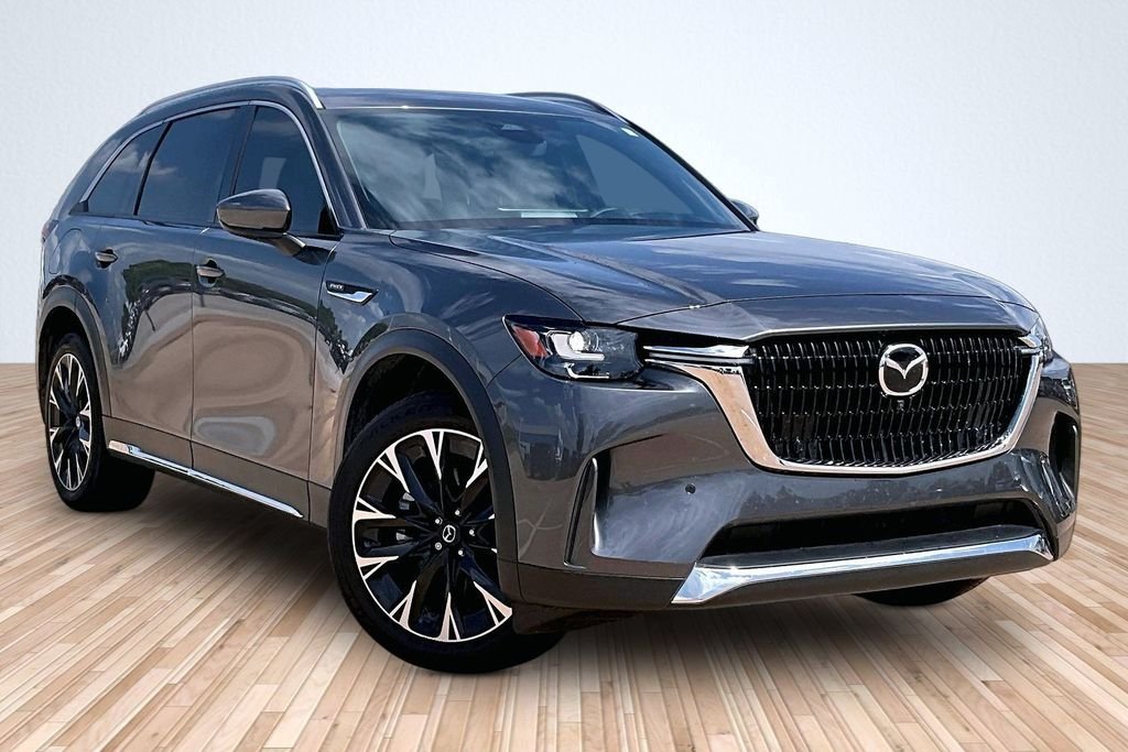 Certified Used 2025 Gray Mazda Premium Plus image 9