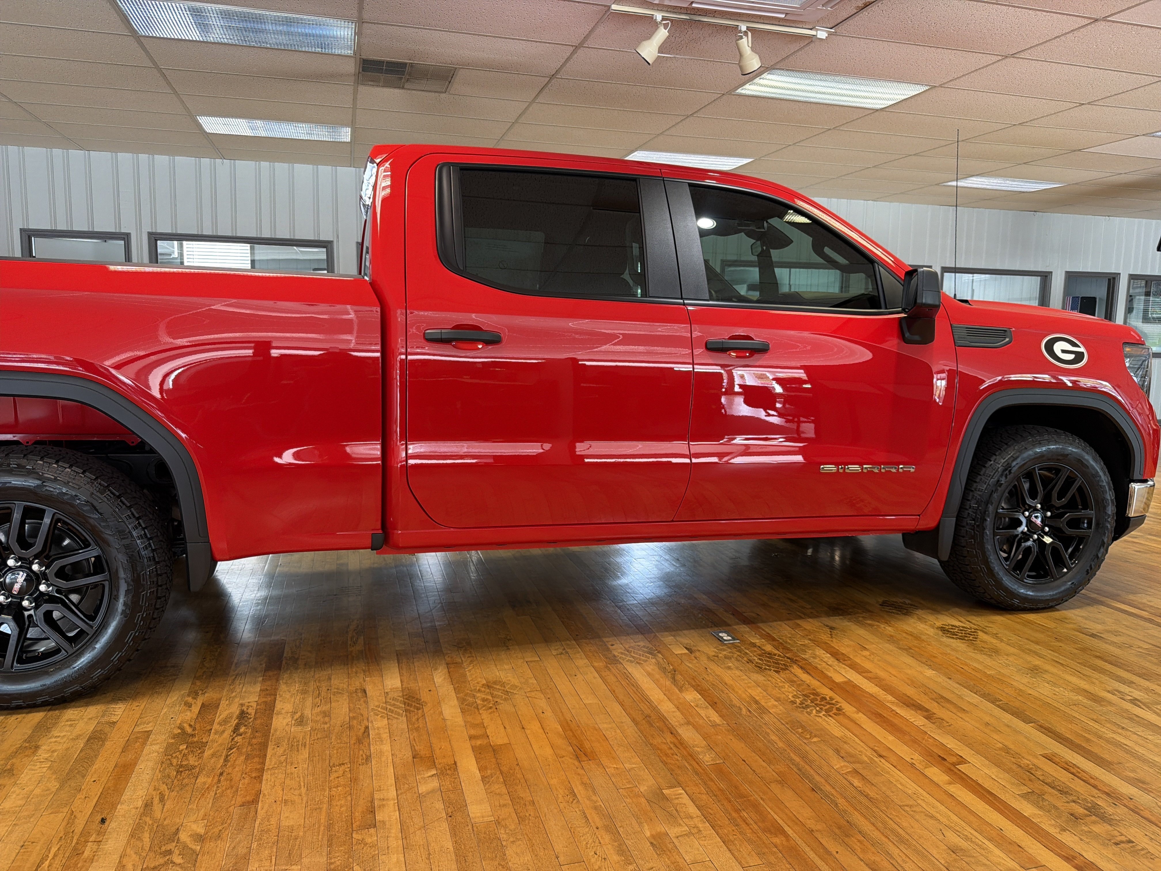 2026 GMC Sierra 1500 Pro - Photo 6