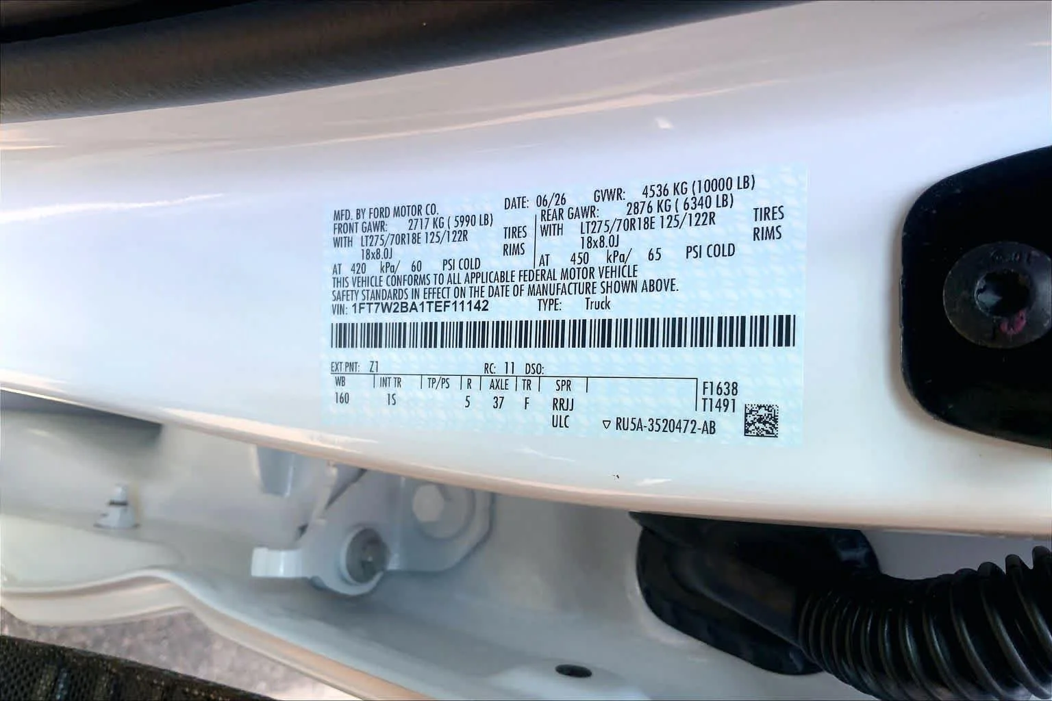 New 2026 Oxford White Ford F-250® XL image 19