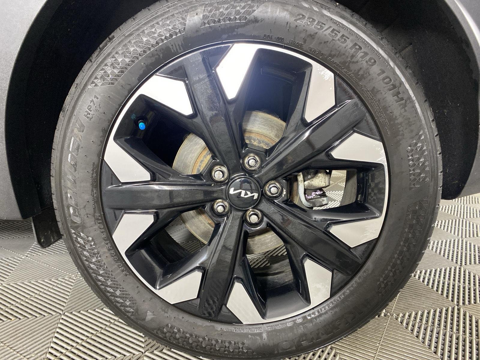 Used 2024 Ebony Black Kia X-Line image 5