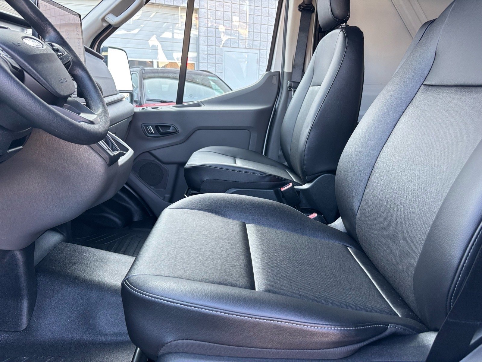 New 2026 Oxford White Ford Cargo Van image 7
