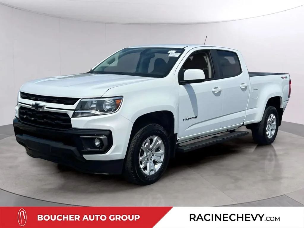 Used 2022 Summit White Chevrolet LT image 1