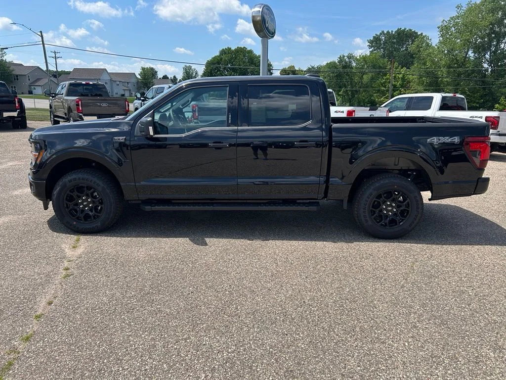 New 2026 Black Ford XLT image 4