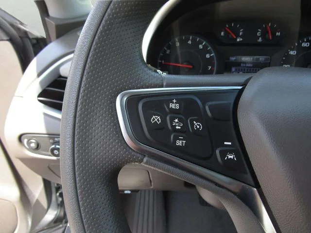 Used 2024 Sterling Gray Metallic Chevrolet LT image 23