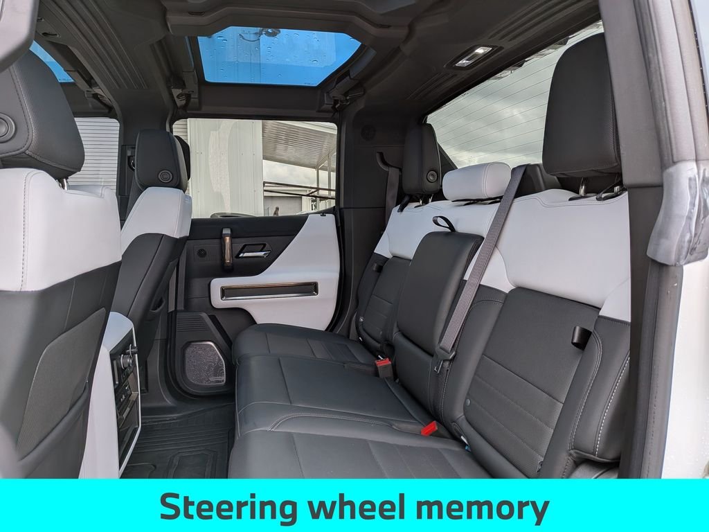 Used 2022 White GMC Edition 1 image 27