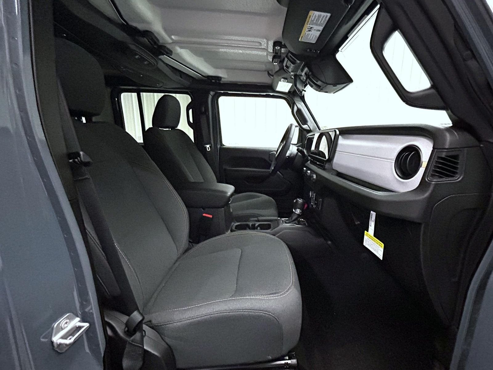 New 2026 Anvil Clearcoat Jeep Sport S image 15