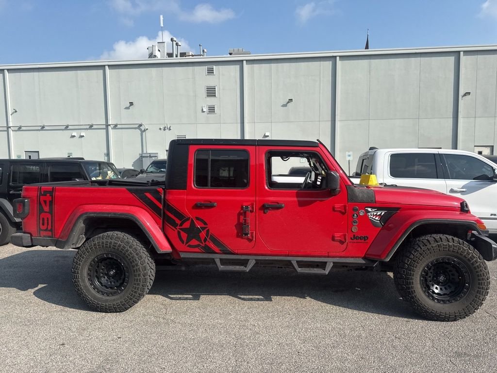 Used 2024 Red Jeep Sport image 10