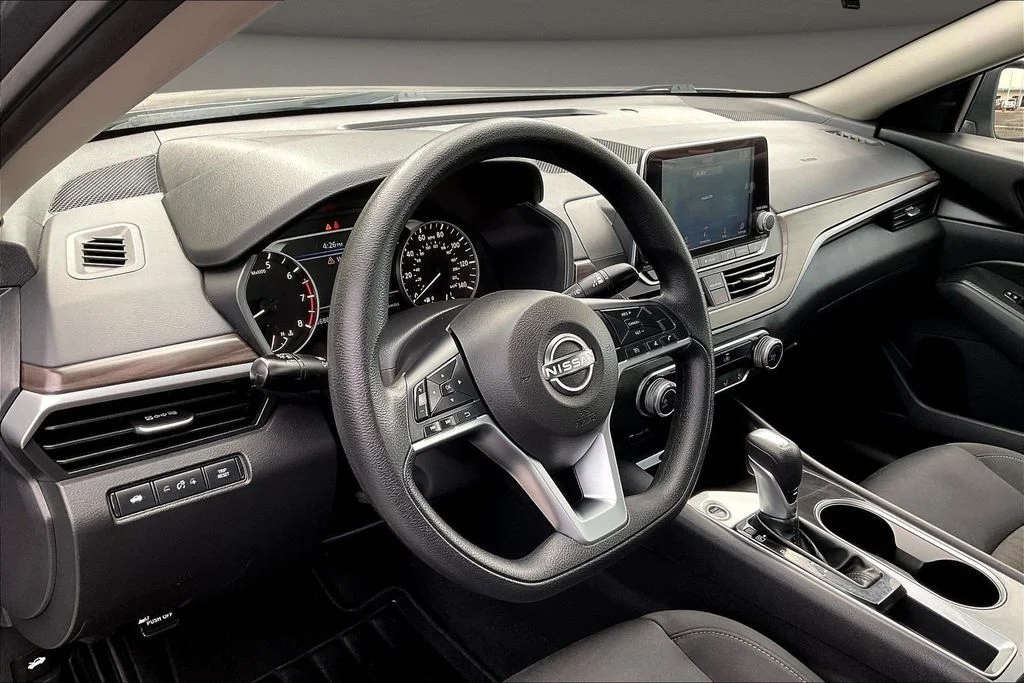 Used 2024 Gray Nissan 2.5 SV image 20