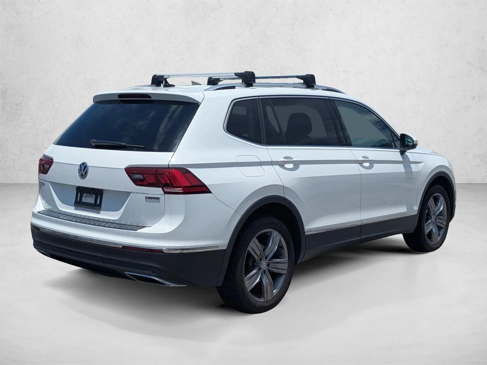 Used 2021 Pure White Volkswagen SEL image 5