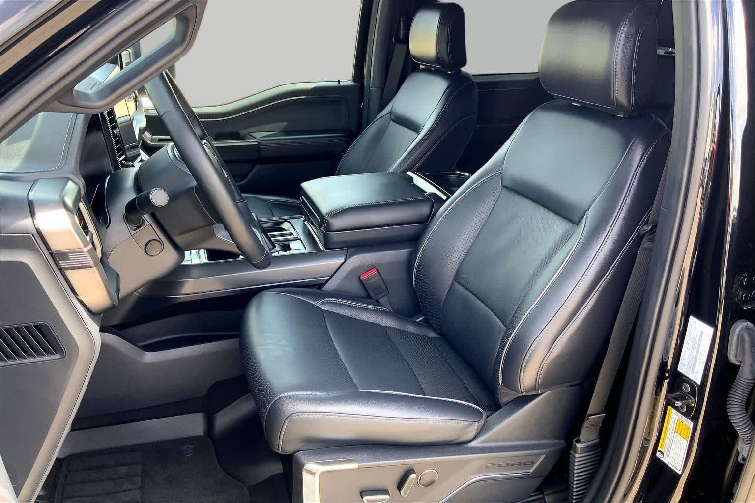 Certified Used 2024 Agate Black Metallic Ford LARIAT image 7