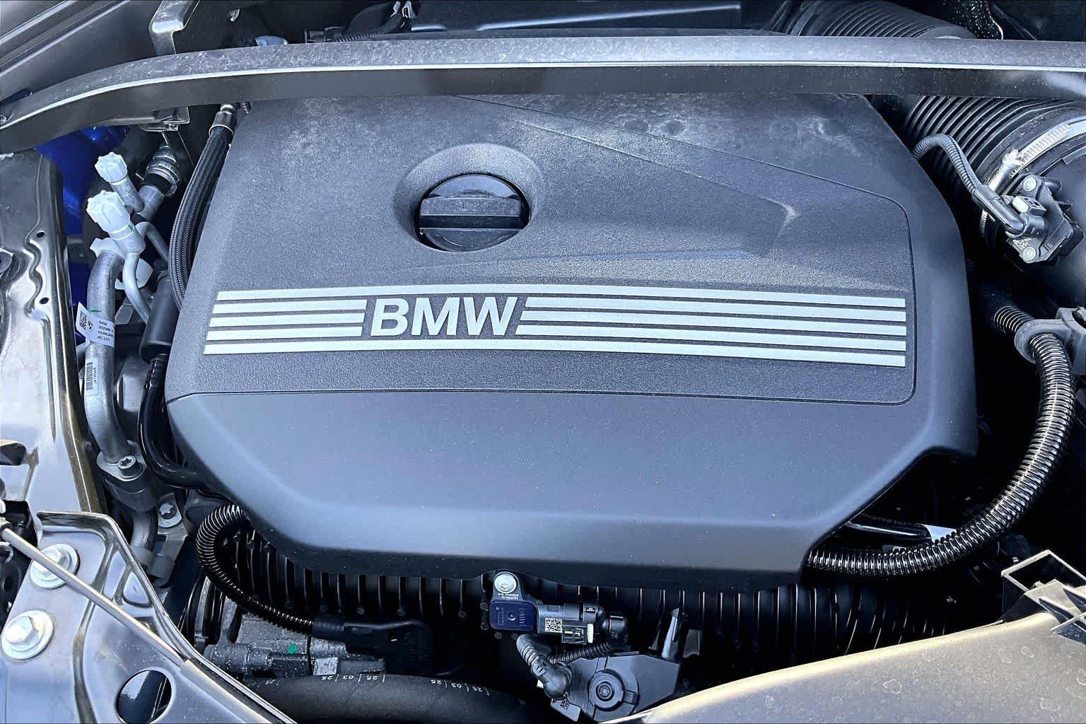 Used 2025 Portimao Blue Metallic BMW xDrive28i image 31