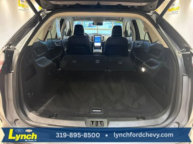 Used 2024 Gray Ford SEL image 21