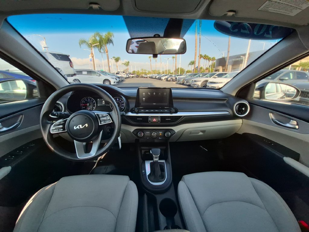 2023 Kia Forte LXS - Photo 26
