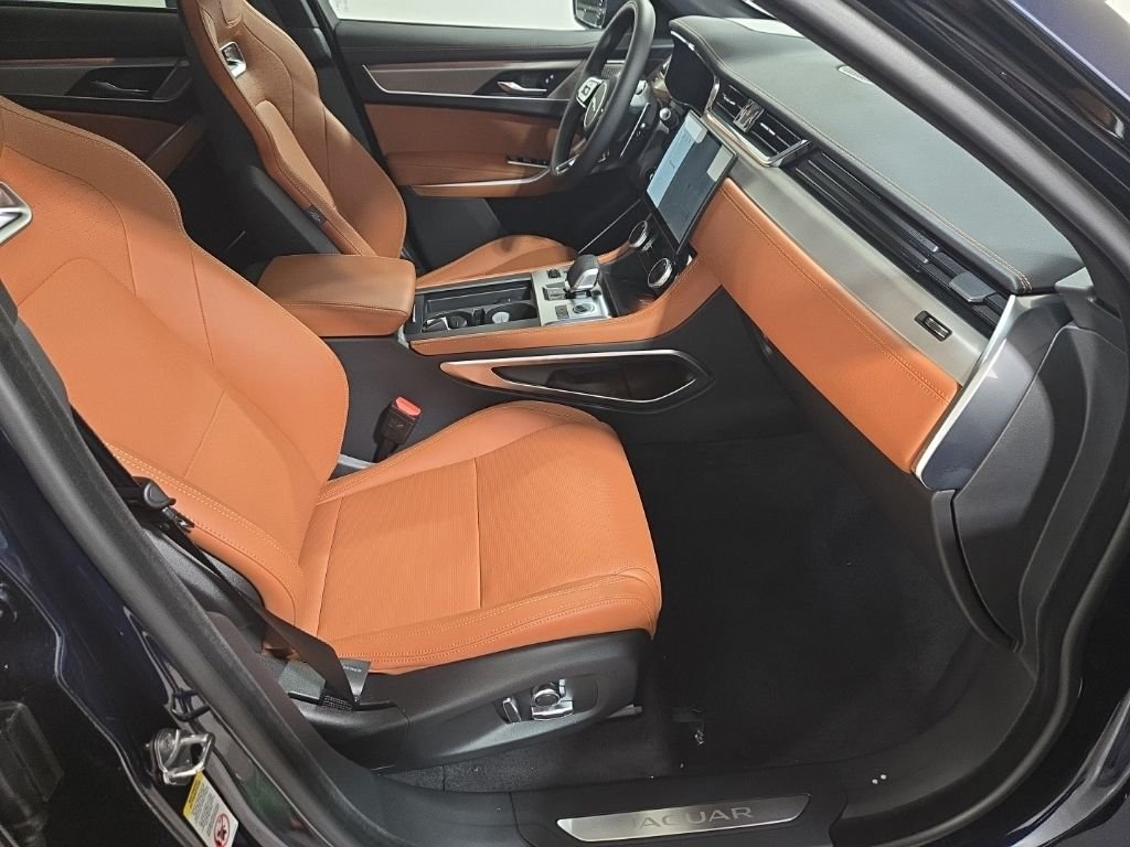 2026 Jaguar F-Pace R-Dynamic S - Photo 23